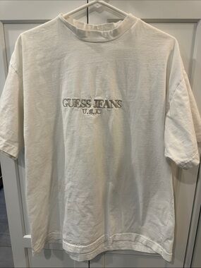 Vintage ‘90s Guess Off-White Short Sleeve Tee with Metallic Embroidered Logo